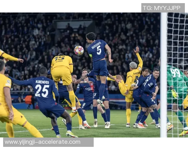 意甲赛场惊现冷门多特蒙德与巴黎圣日耳曼战成平局引发热议