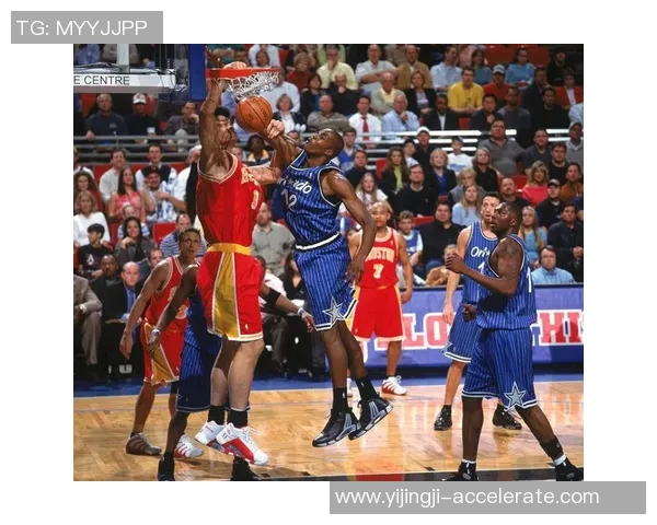 姚明与阿泰斯特完美配合展现篮球魅力与团队精神的精彩瞬间