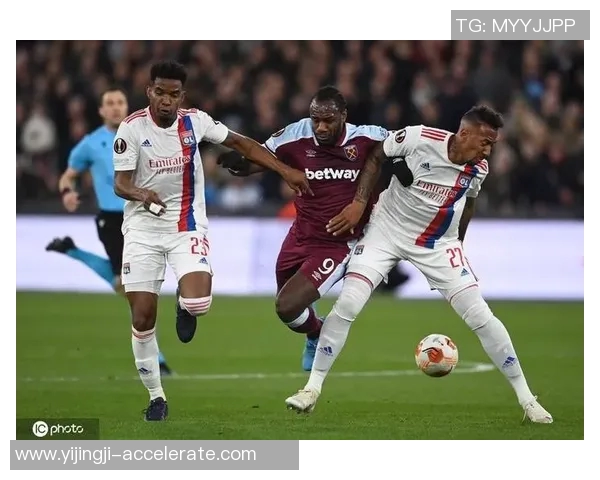 欧联杯历史冷门里昂大胜本菲卡五球狂潮引发全场震撼 欧联杯历史冷门里昂大胜本菲卡五球狂潮引发全场震撼